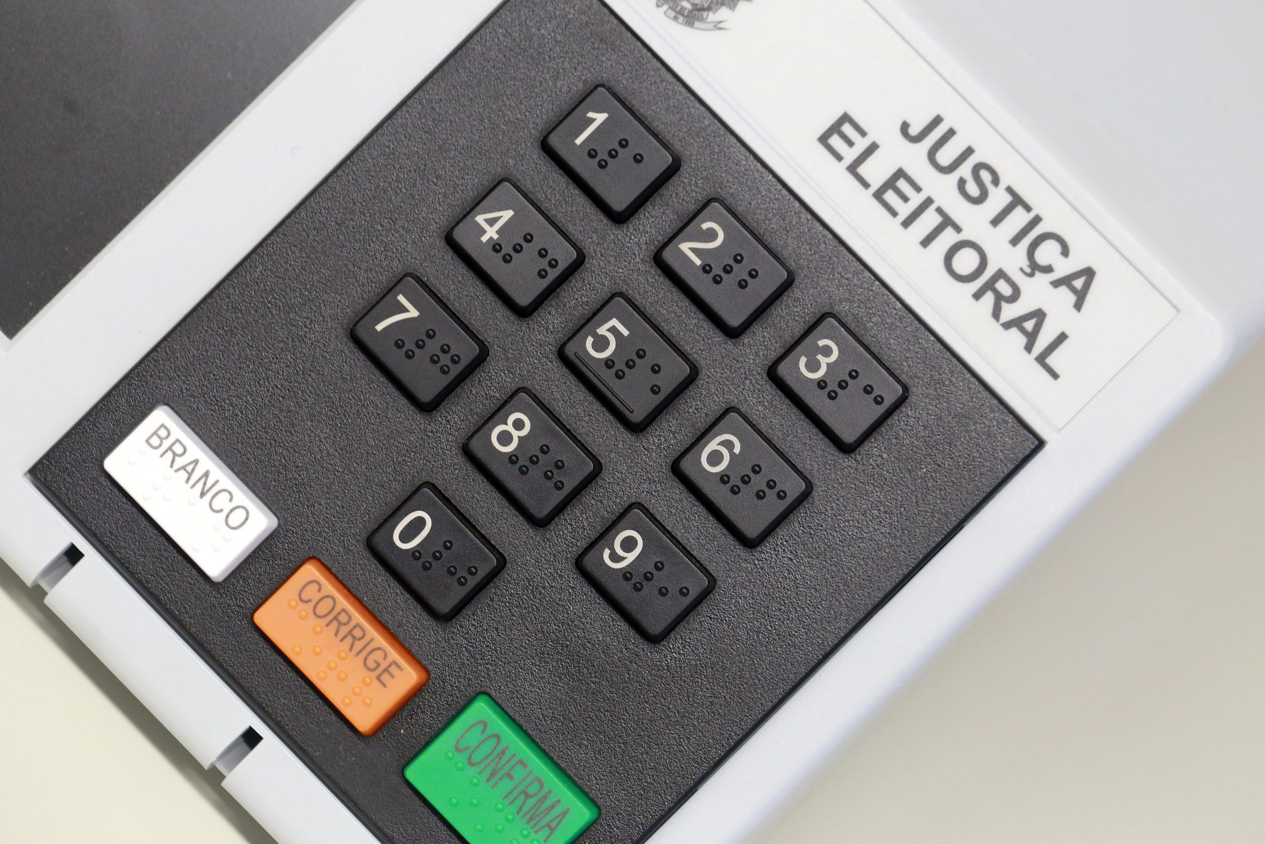 Executivo sanciona com vetos alterações na Lei da Ficha Limpa – Conjuntura Republicana Ed. nº 230